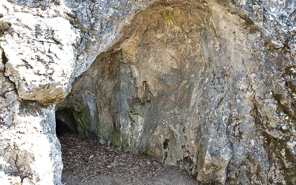 Óra Cave
