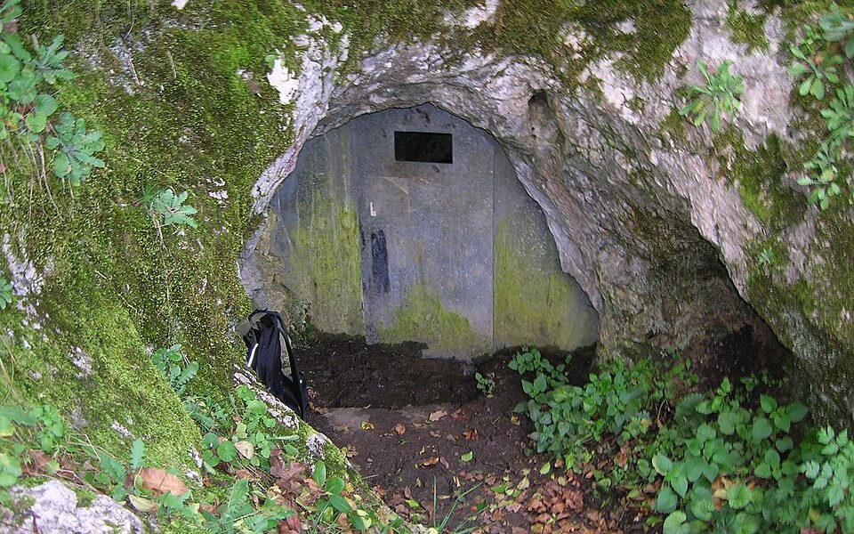 Solymár Cave
