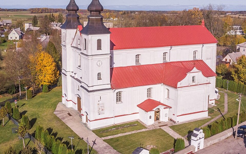 Church of St. Peter and St. Paul, Varniai