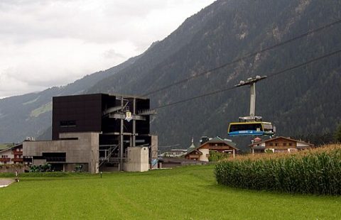 Photo: Axel Mauruszat, CC BY 3.0 de, Wikimedia Commons