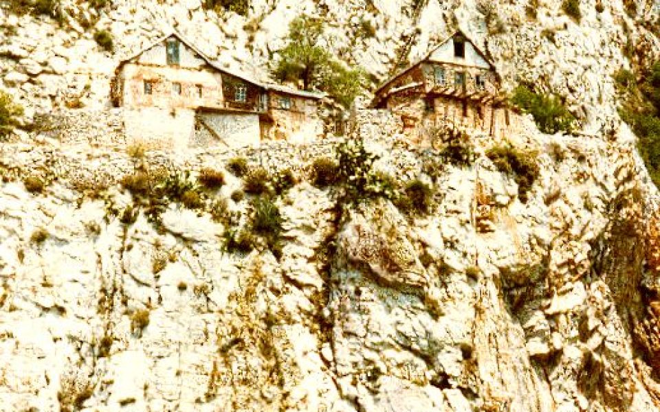 Karoulia