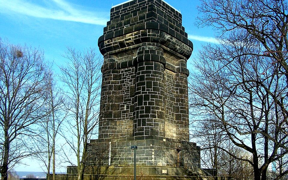 The Bismarcksäule (Dresden-Räcknitz)