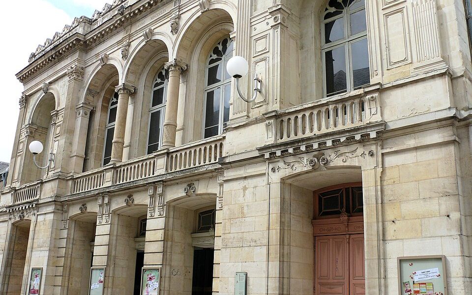 Jacques-Cœur Municipal Theatre