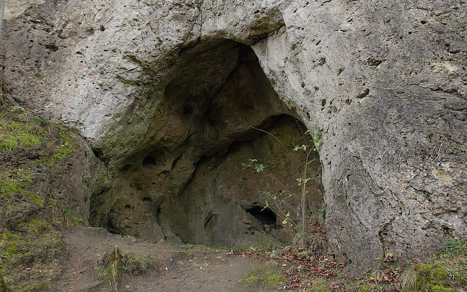Burghöhle Strahlenfels