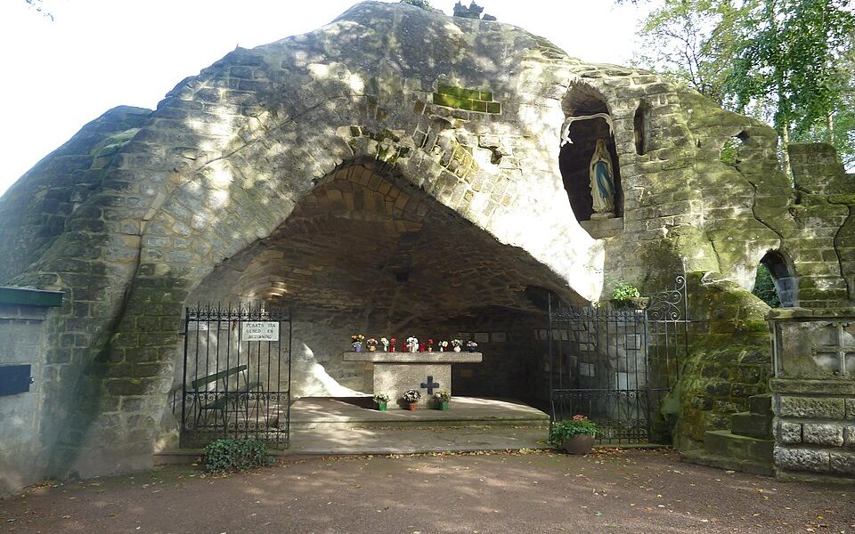 Lourdesgrot Missiehuis Cadier en Keer