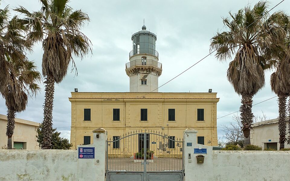 Capo Colonne Lighthouse