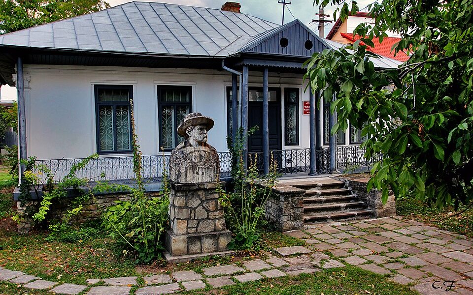 Calistrat Hogaș Memorial House in Piatra-Neamț