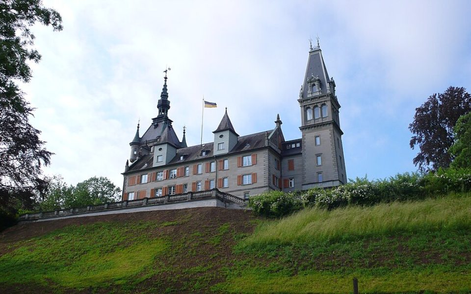 Castell Castle