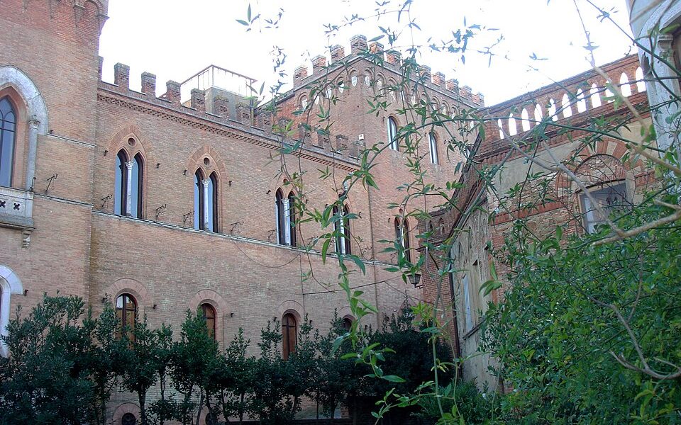 Castello di Farnetella
