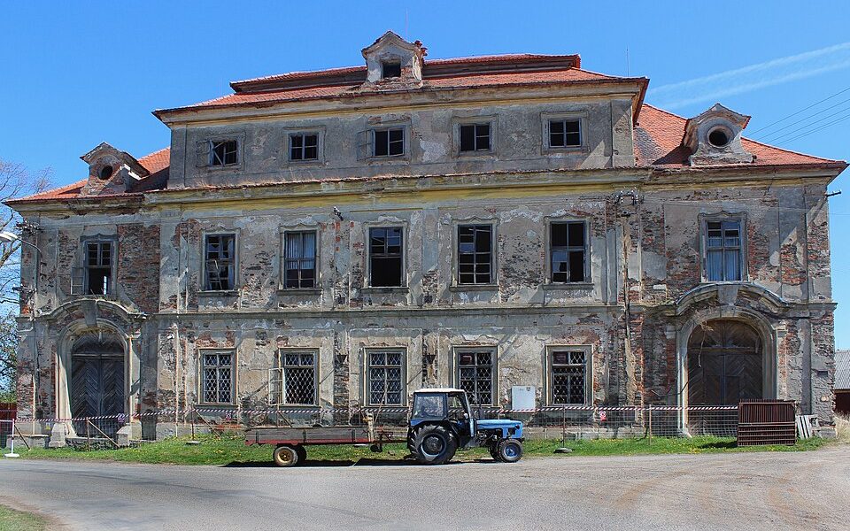 Cebiv Castle
