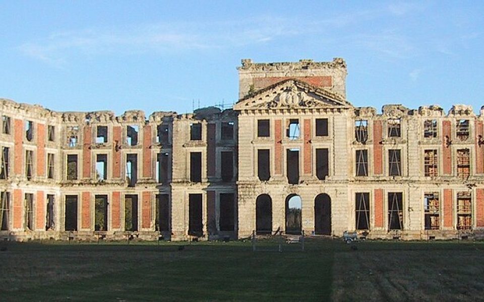 Château de La Ferté-Vidame