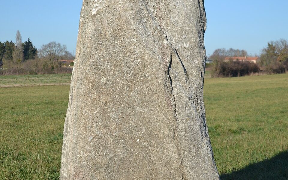 Petit menhir du Champ de la Garde