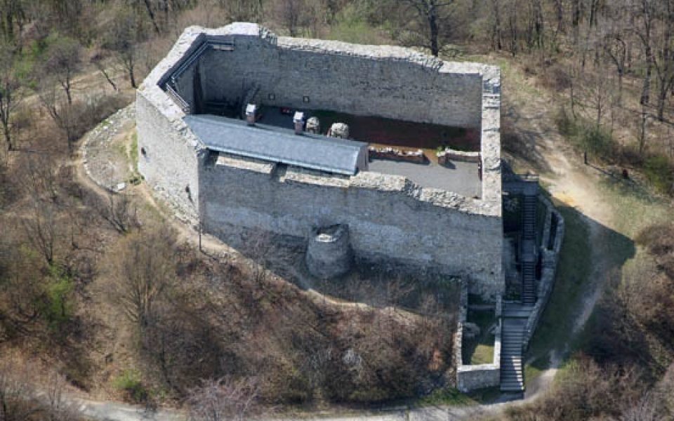Castle of Máré