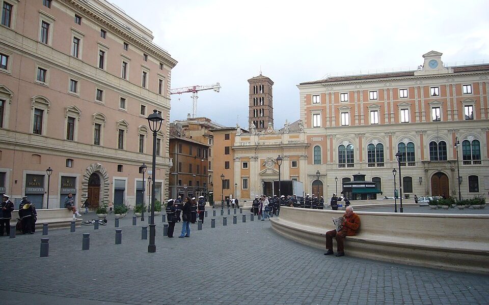 Piazza di San Silvestro