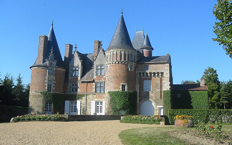 Château du Coudray-Montbault