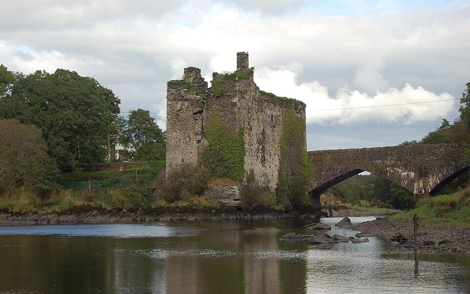 Carrigadrohid Castle