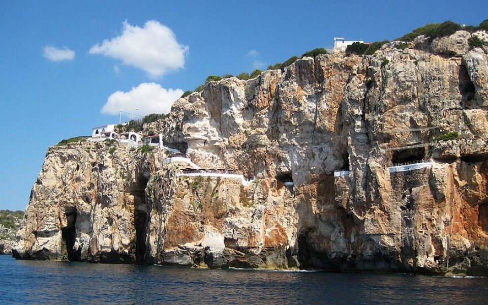 Cova d'en Xoroi