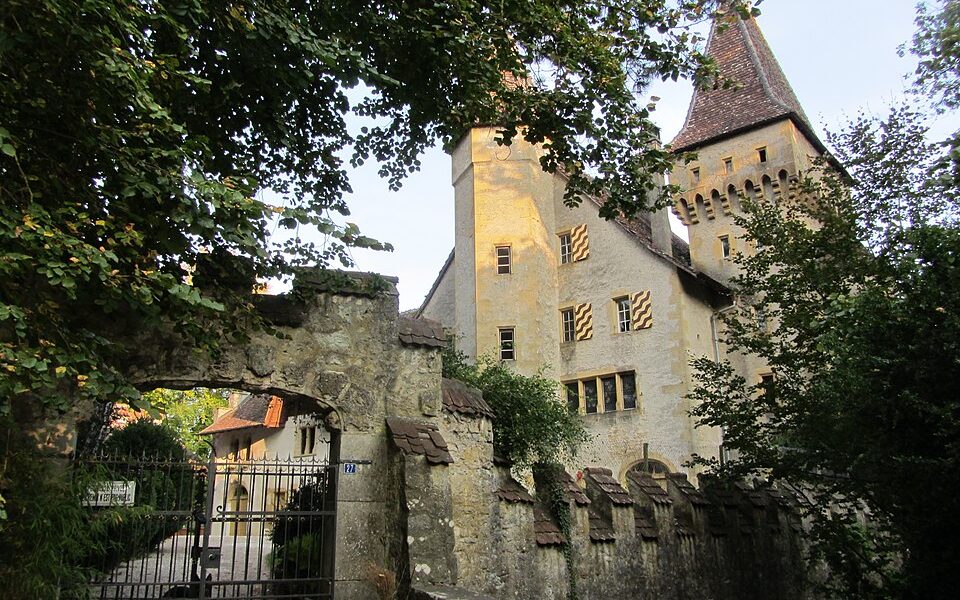 Jeanjaquet Castle