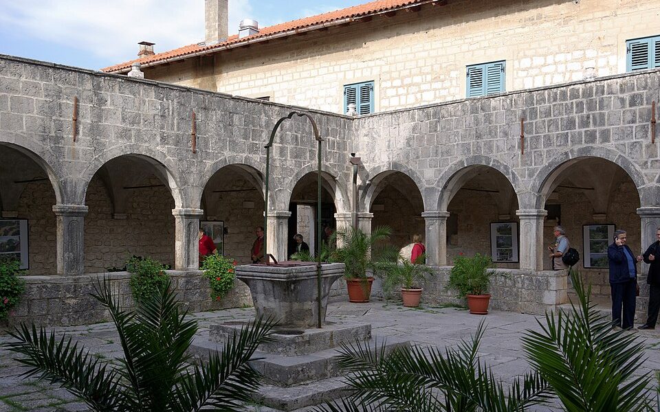Franjevački samostan na Košljunu
