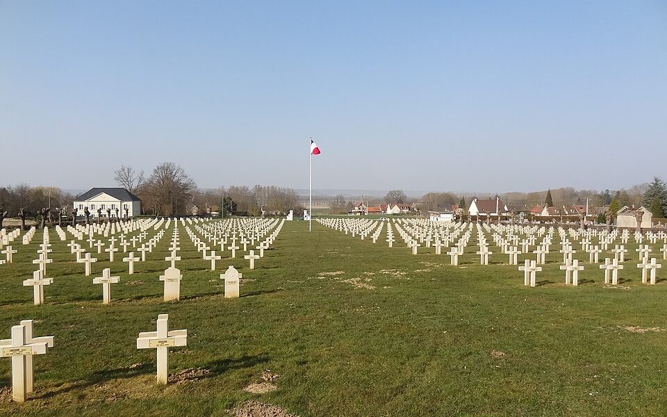 Cuts National Cemetery