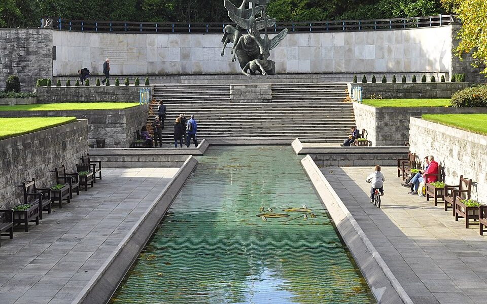 Garden of Remembrance, Dublin