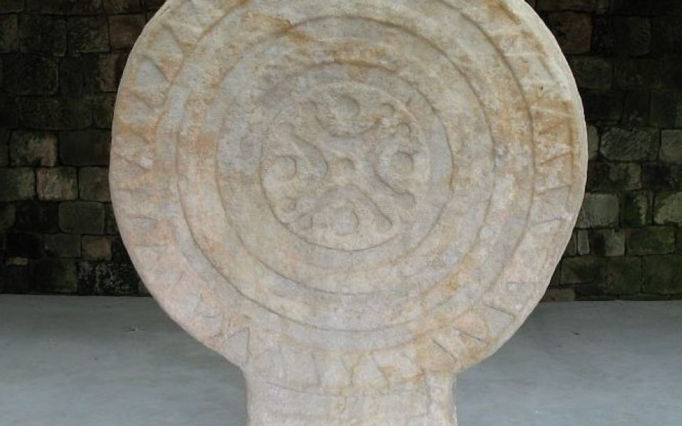 Giant stele