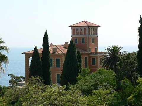 Photo: Fabio Alessandro Locati, CC BY-SA 3.0, Wikimedia Commons