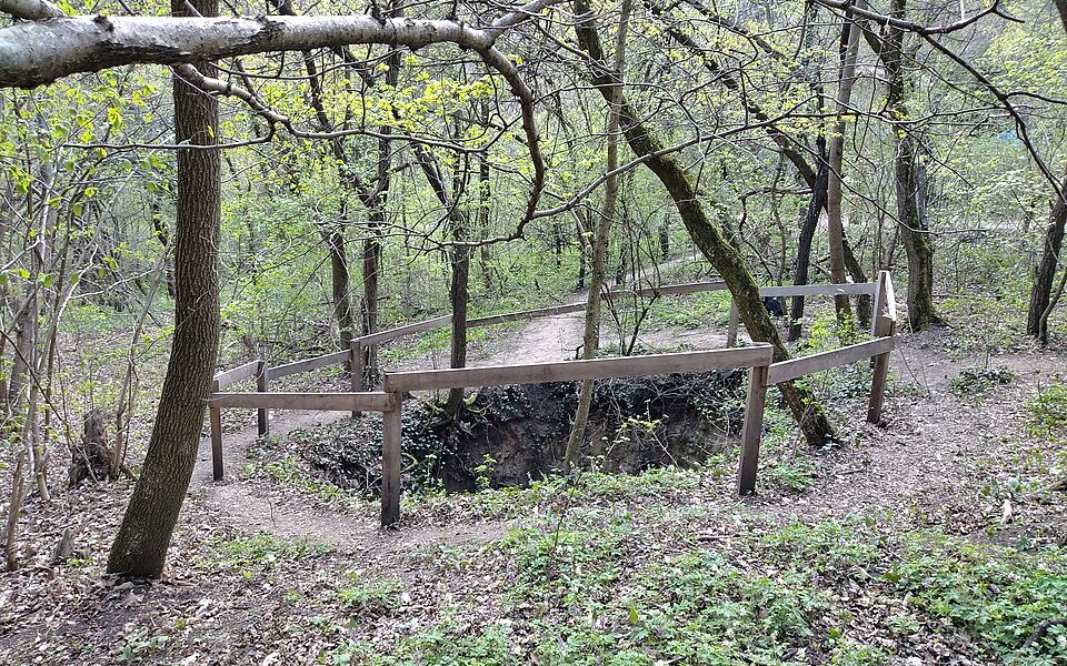 Farkas-völgyi Sinkhole