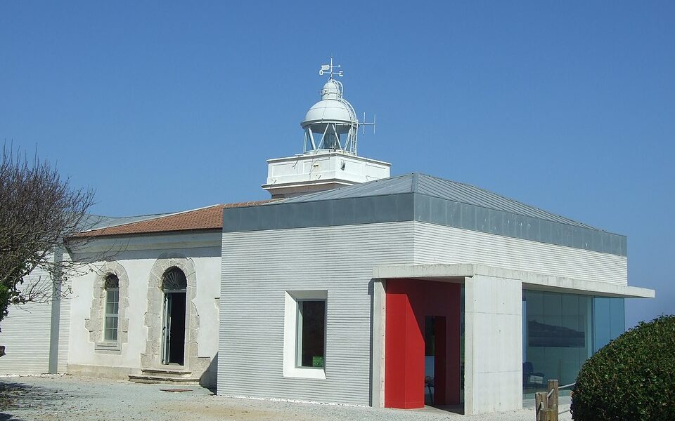 Faro de Punta Silla
