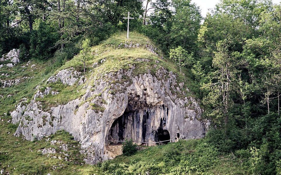 Göpfelsteinhöhle