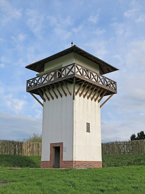 Photo: Jörg Braukmann, CC BY-SA 4.0, Wikimedia Commons