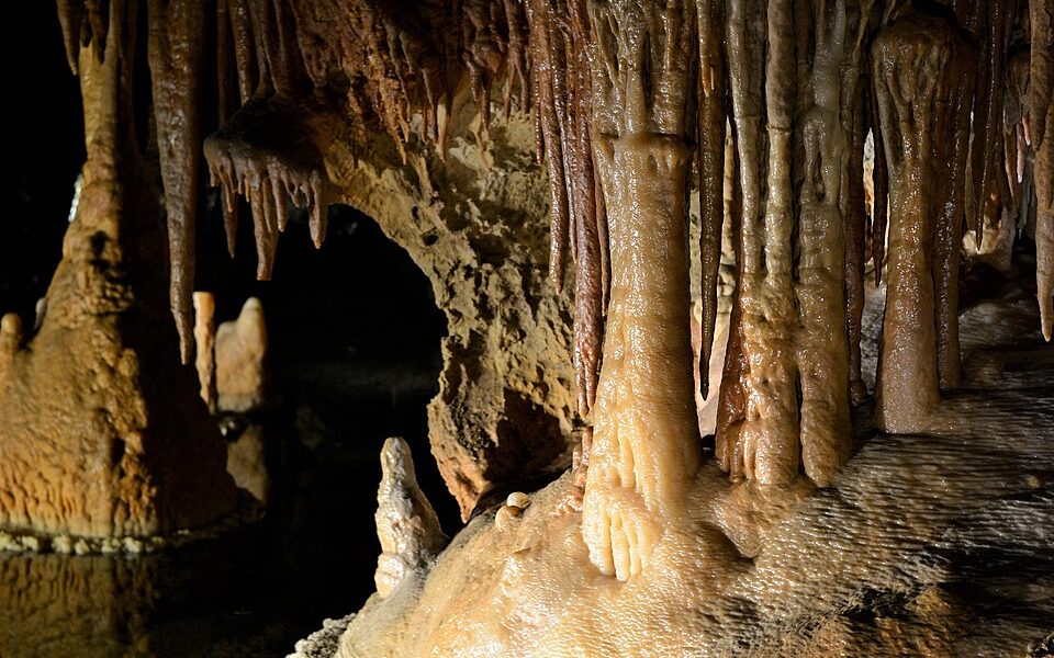 Fontrabiouse cave
