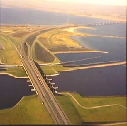 Photo: Original uploader was Michiel1972 at nl.wikipedia, Attribution, Wikimedia Commons