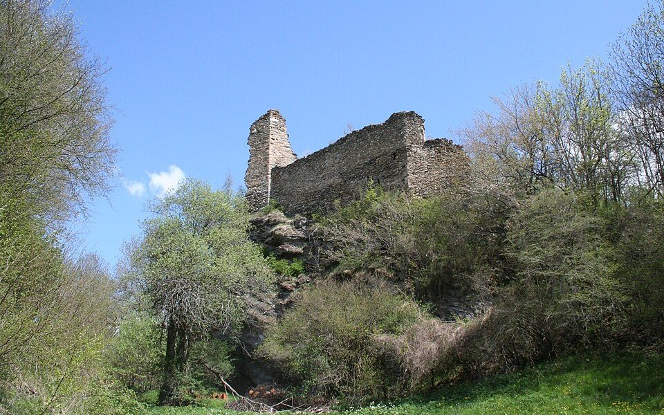 Heinzenberg Castle