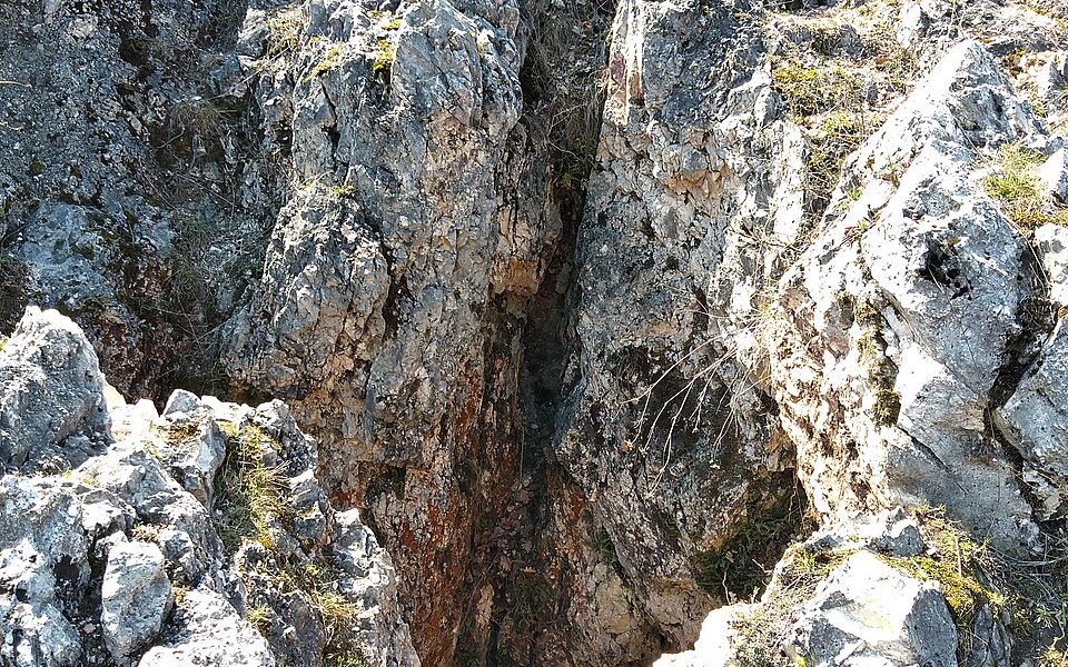 Homok-hegyi Cave