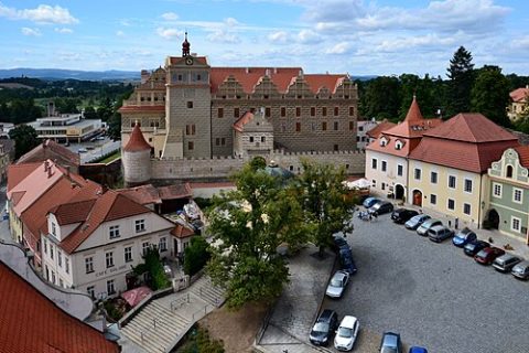 Photo: Petr Kinšt, CC BY-SA 4.0, Wikimedia Commons