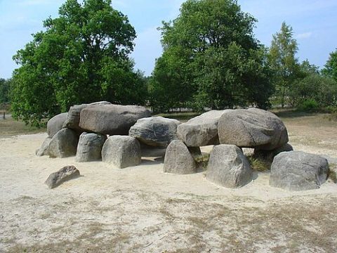 Photo: Gouwenaar, Public domain, Wikimedia Commons