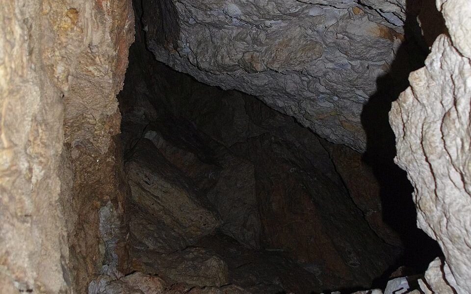 W Kielnikach Cave