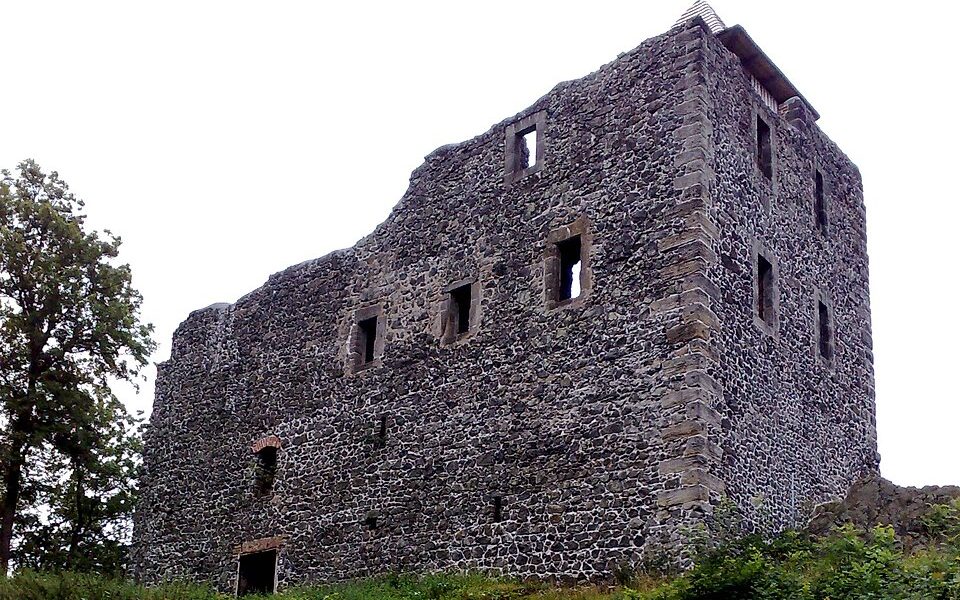 Česká Kamenice Castle