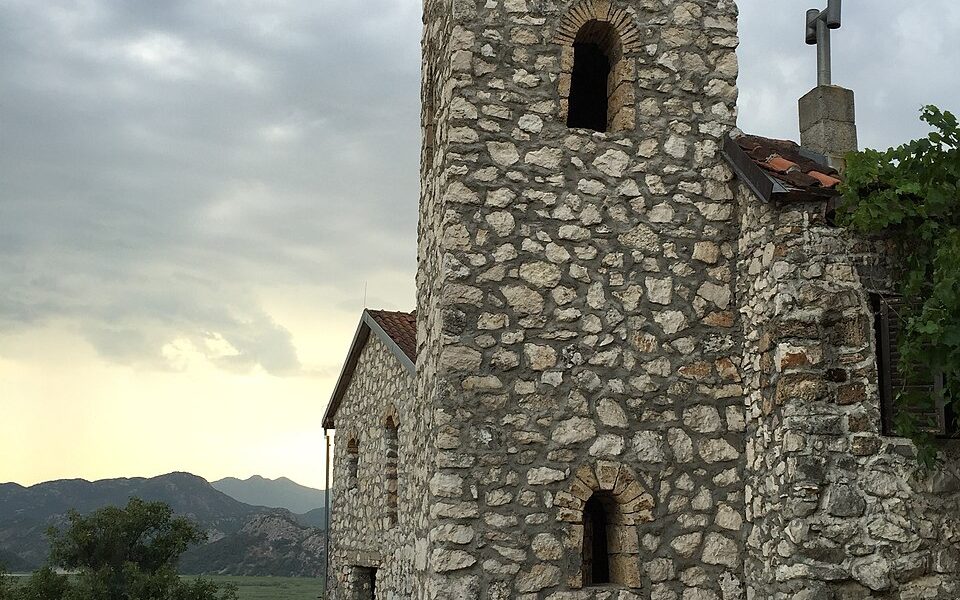 Kom Monastery