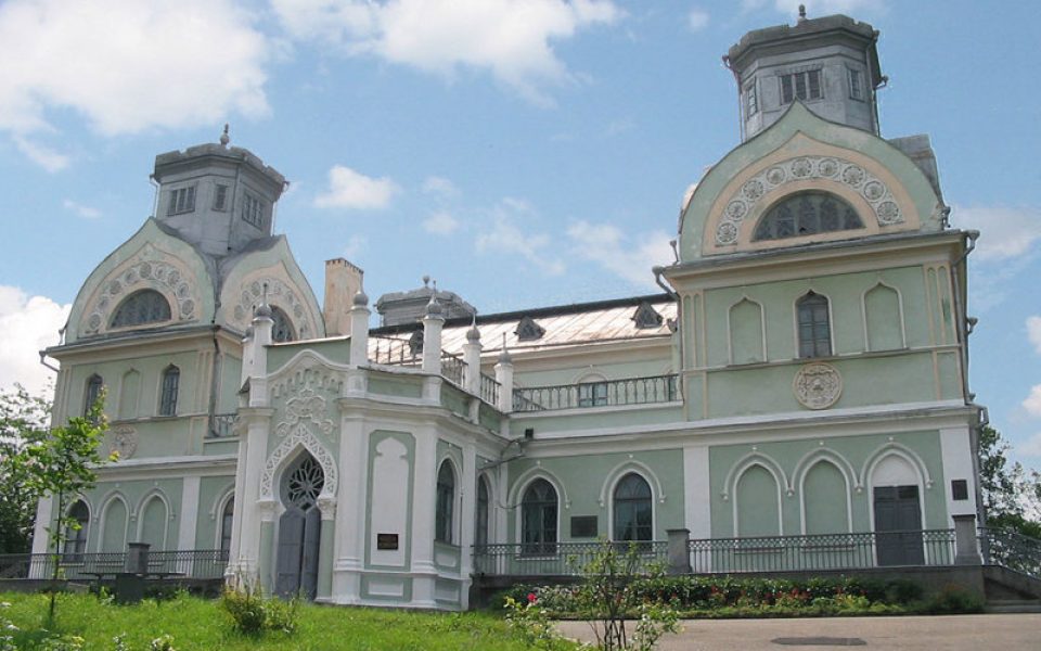 Sadyba Lopukhinykh