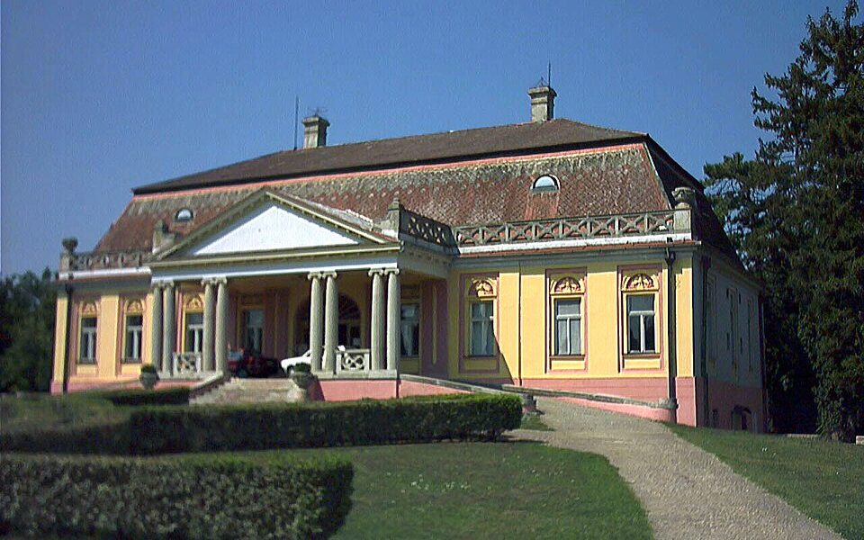 Dunđerski Castle in Kulpin