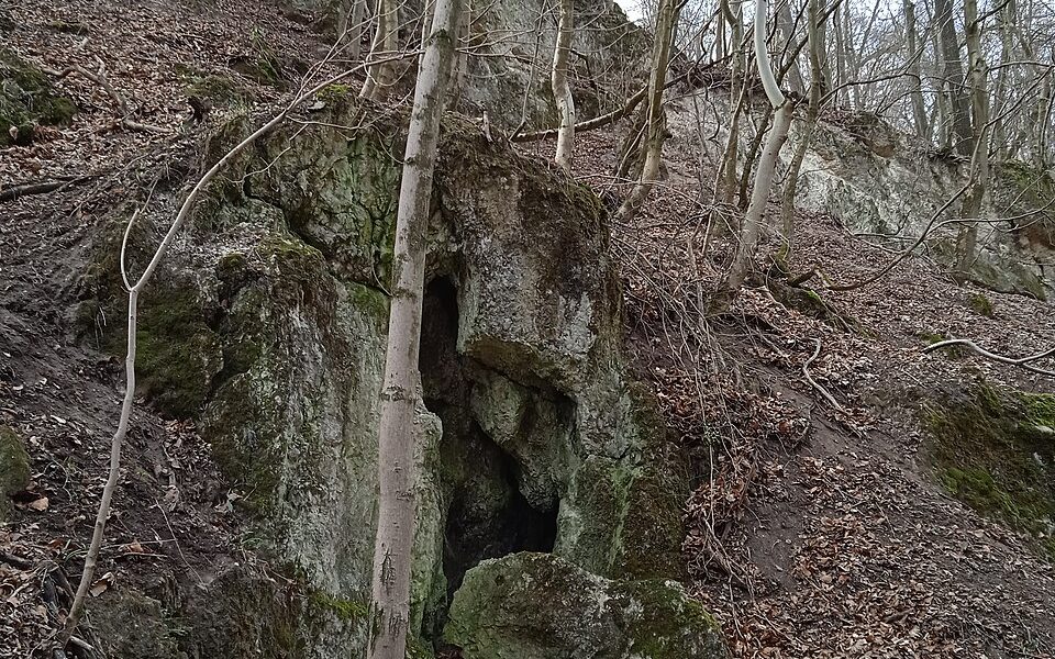Lábasbükki Cave