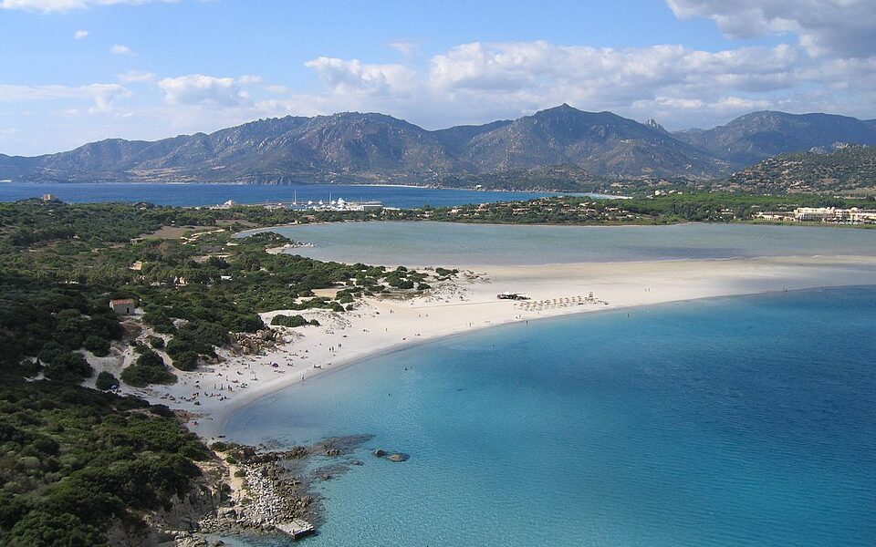 Spiaggia di Porto Giunco