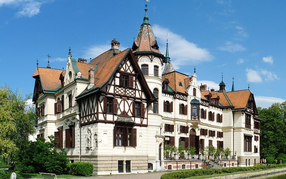 Lešná Castle