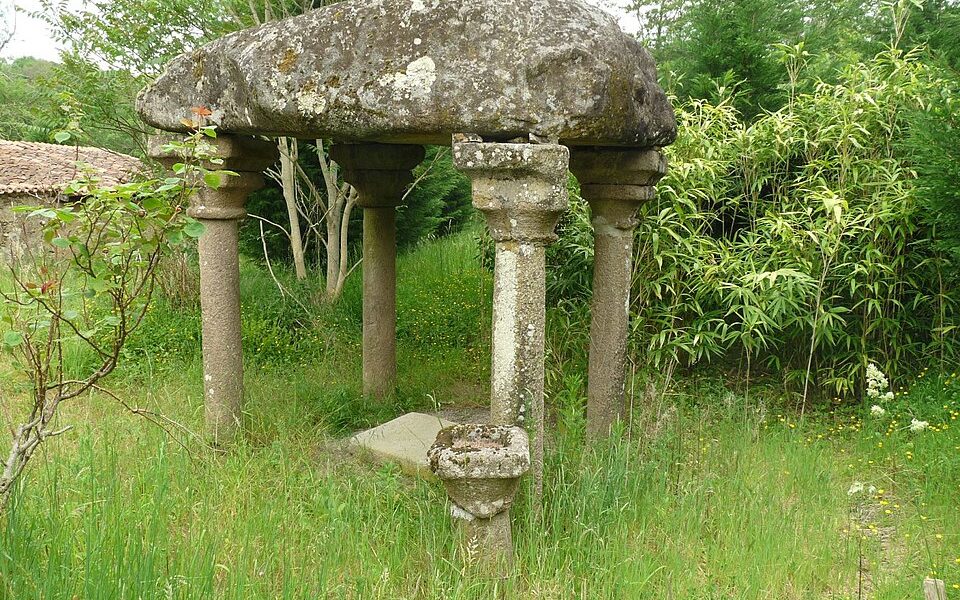 Dolmen de Sainte-Madeleine