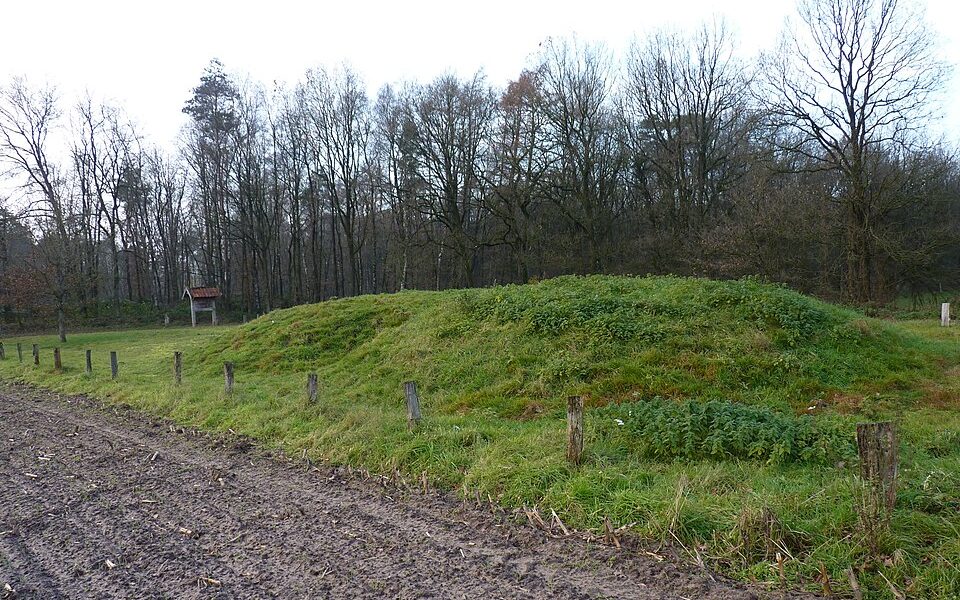 Dolmen of Mander
