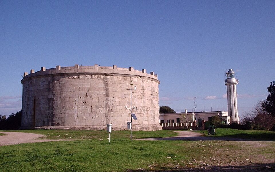 Mausoleum of Lucius Munatius Plancus