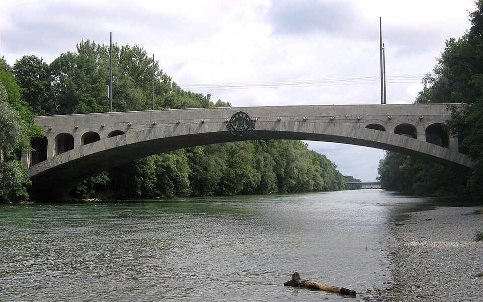 Max-Joseph Bridge