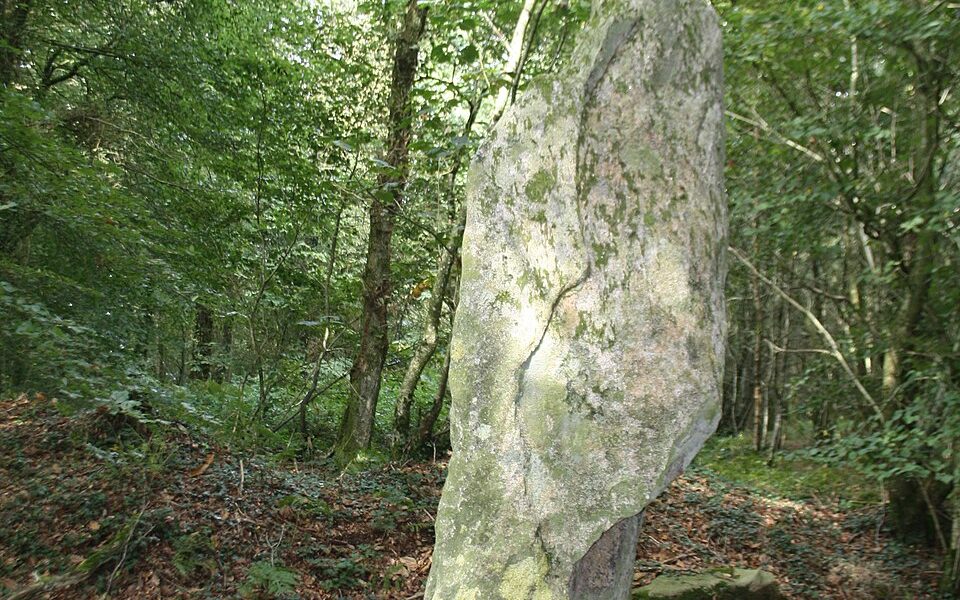 Menhir de Coat-Couraval